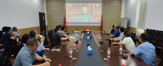 <b>赛摩智能党总支集中观看抗战胜利80周年阅兵仪式</b>
